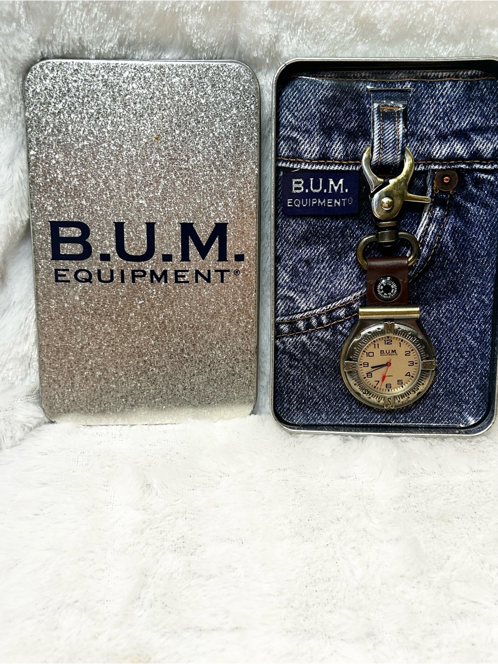 NEW B.U.M. EQUIPMENT Quartz Bag Belt Clip Pocket Watch W/Compass New Battery